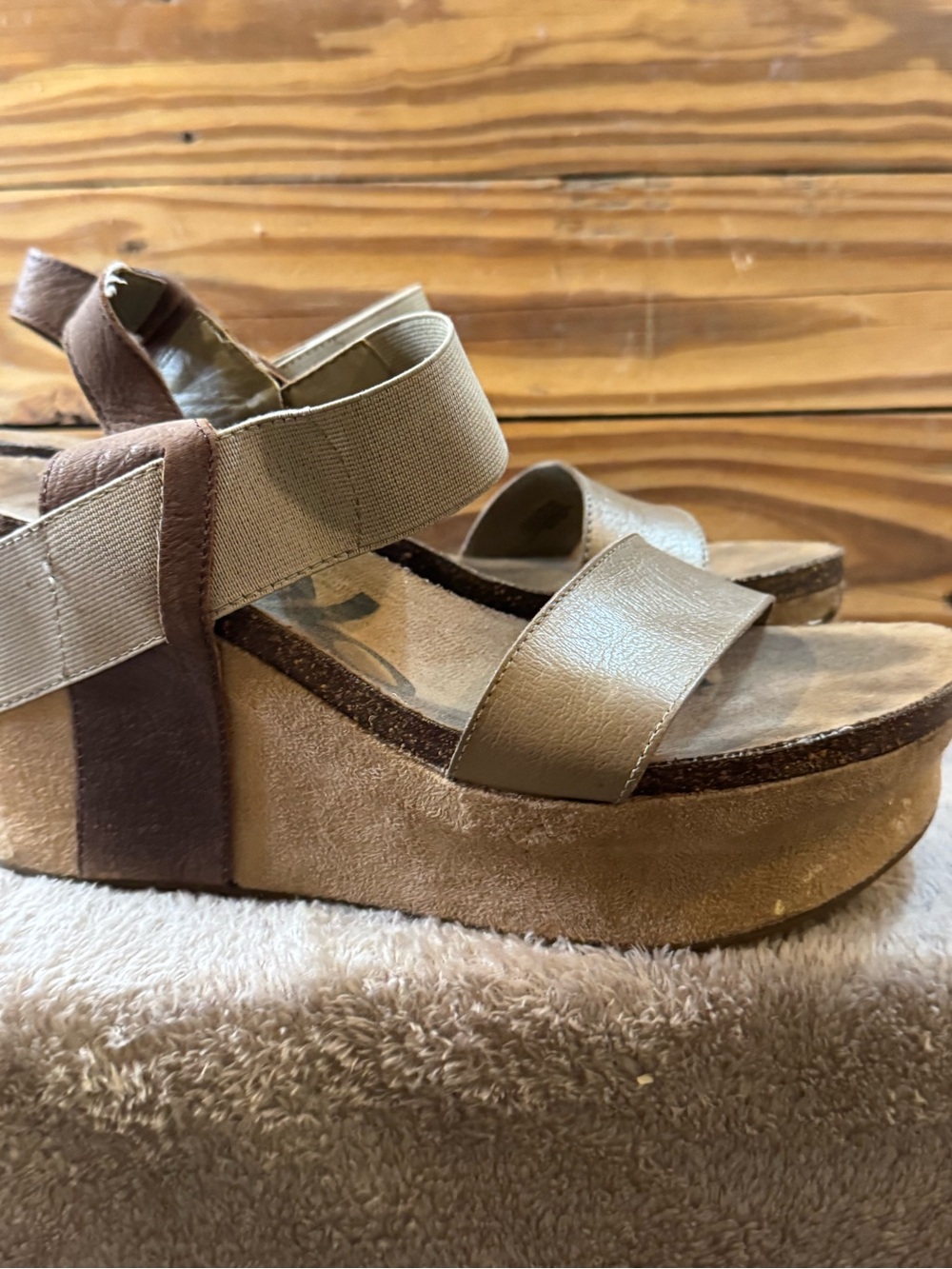 OTBT Women’s Brown & Tan Wedge Sandals